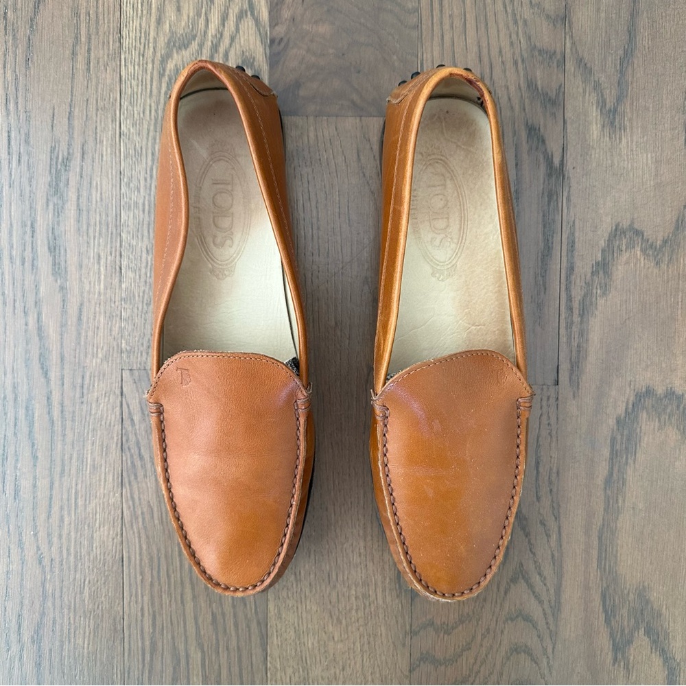 Tod’s Gommini Leather Driving Loafers in Camel Leather Size 40 EU / 10 US - Picture 3 of 8